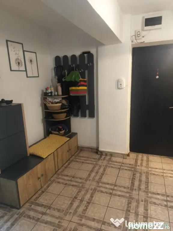 Apartament 3 camere decomandat, Cartier Sărari, zona Spanie - Craiova (Dolj)