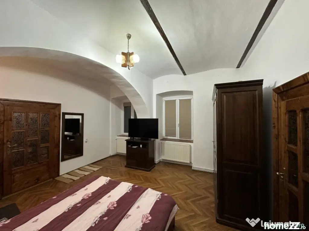 Apartament 3 camere semidecomandate, Central - Sibiu (Sibiu)