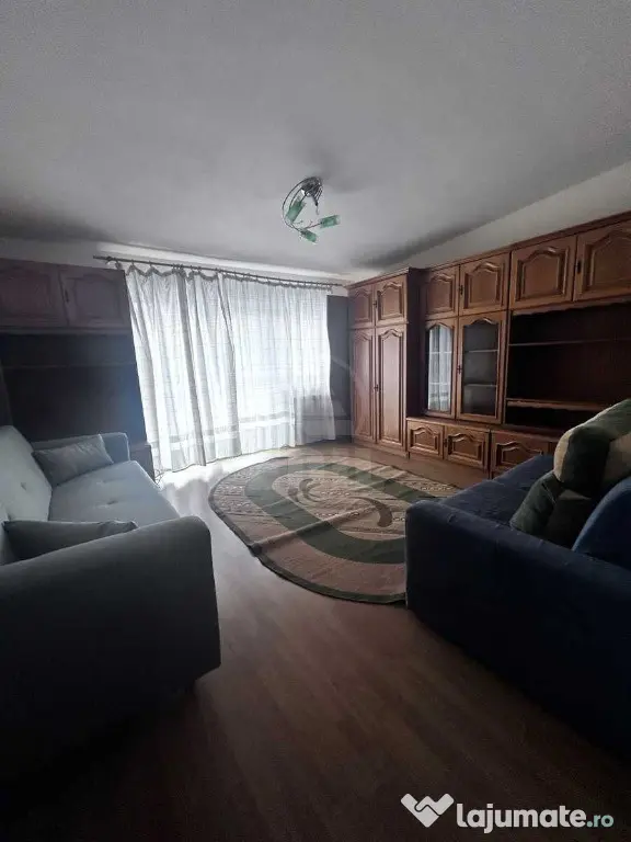 Apartament de o camera, zona Florilor