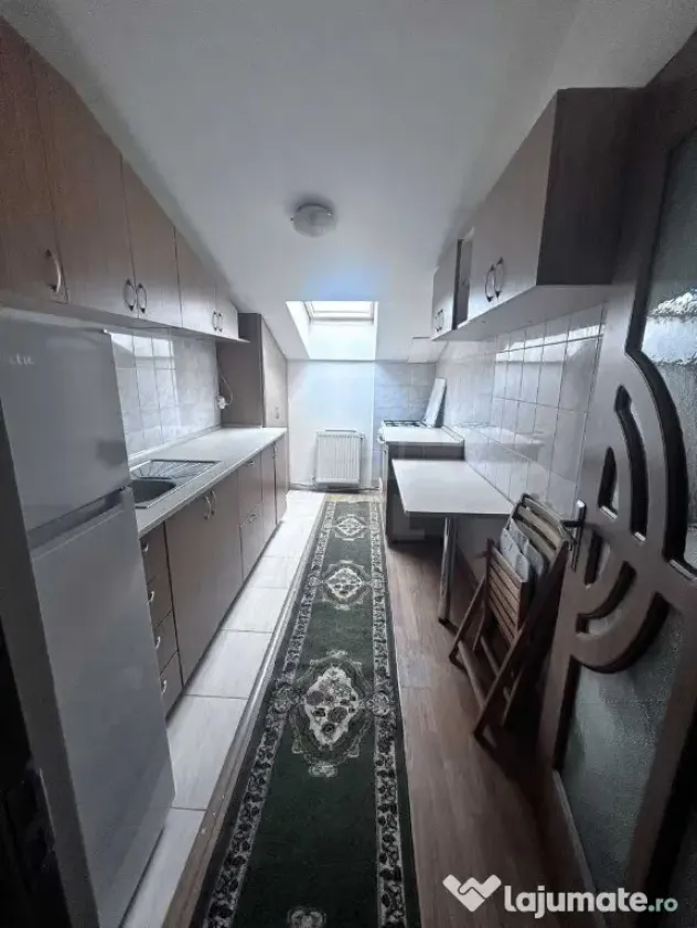 Apartament de o camera, zona Florilor