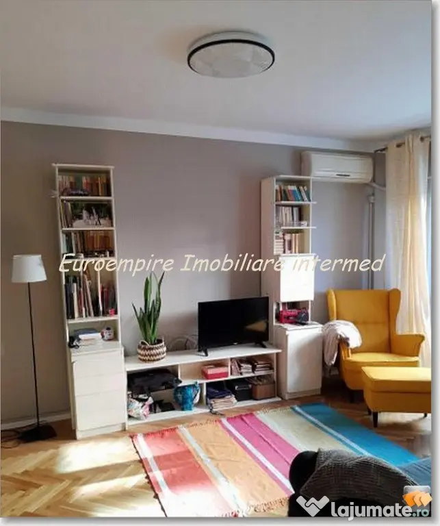 Apartament 3 camere zona Centru