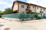 Vanzare Vila Familiala Azur Pipera, 4 cam 120mpu, curte m... 