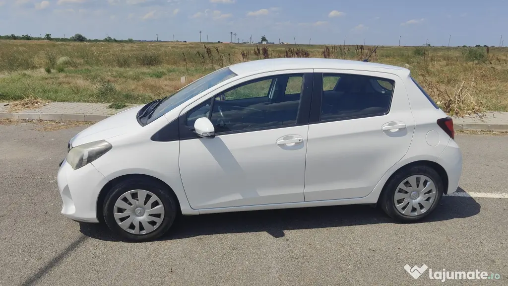 TOYOTA Yaris 2015 — imagine 2