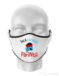 Masca personalizata reutilizabila Inca locuiesc cu parintii Alb