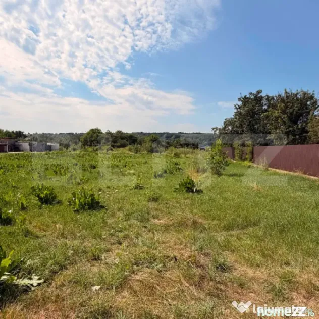 Teren intravilan, 3600 mp, în Bogdănești, zona Profi - Bogdanesti (Suceava)
