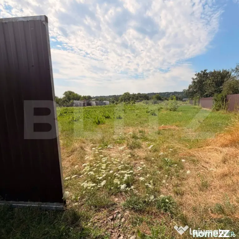 Teren intravilan, 3600 mp, în Bogdănești, zona Profi - Bogdanesti (Suceava)
