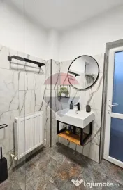 Spațiu modern, compartimentabil, 120 mp, cu terasă – ... 