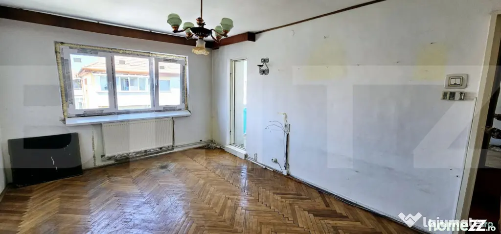 Apartament 3 camere, decomandat, cu 2 băi, Sfantu Gheorghe
