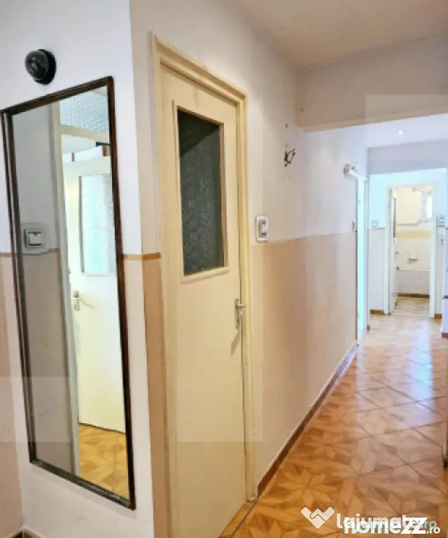 Apartament 3 camere, decomandat, cu 2 băi, Sfantu Gheorghe