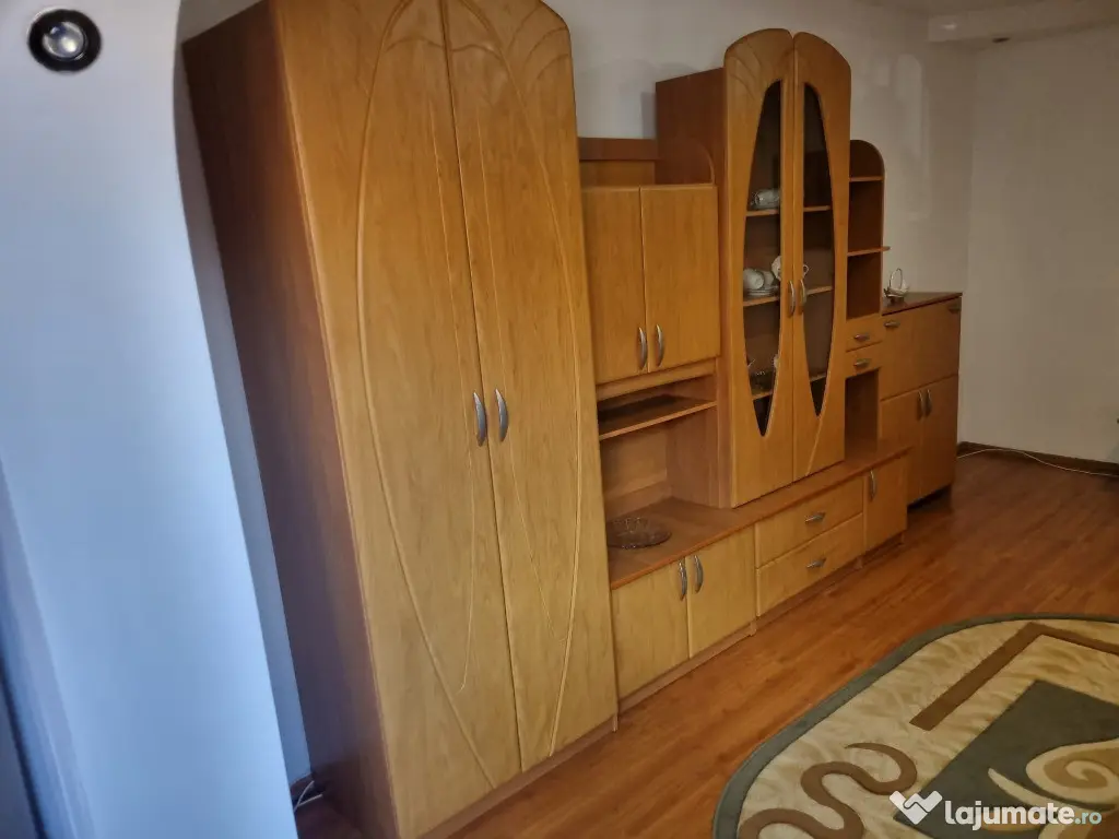 Apartament de 2 camere zona Astra ,str soarelui