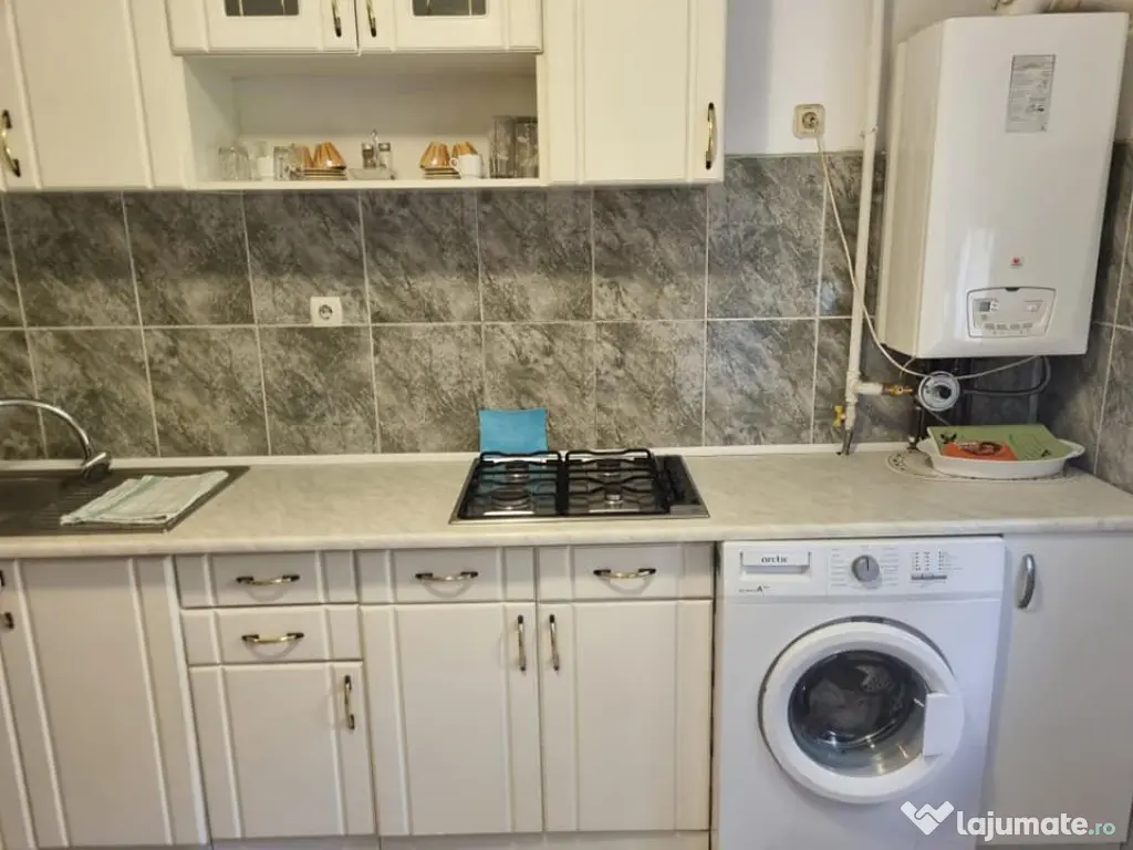 Apartament de 2 camere zona Astra ,str soarelui