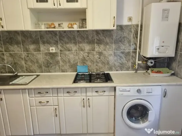 Apartament de 2 camere zona Astra ,str soarelui