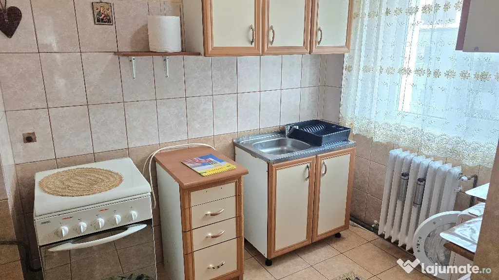 Vand apartament 2 camere cu intrari separate Deva, Al. Jiului, mobilat