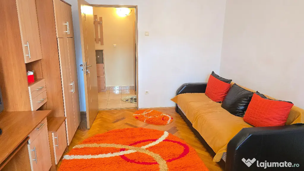 Vand apartament 2 camere cu intrari separate Deva, Al. Jiului, mobilat