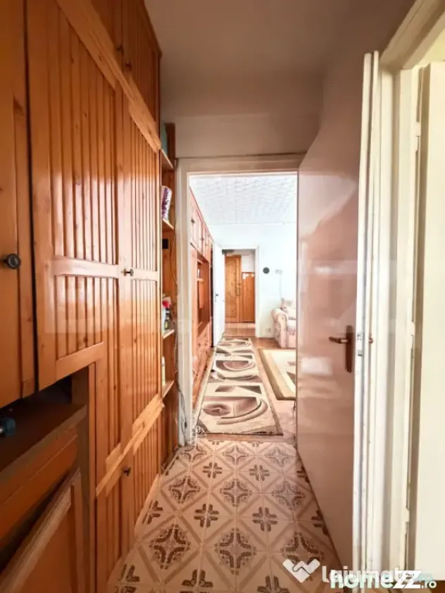 Apartament cu 2 camere, 47 mp, etaj 3, zona Micro II