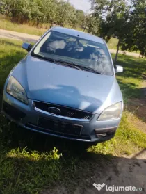 Dezmembrez Ford focus 2