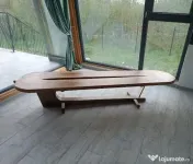 Masã din lemn masiv