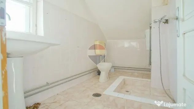 Casă + teren de vânzare – comision 0%