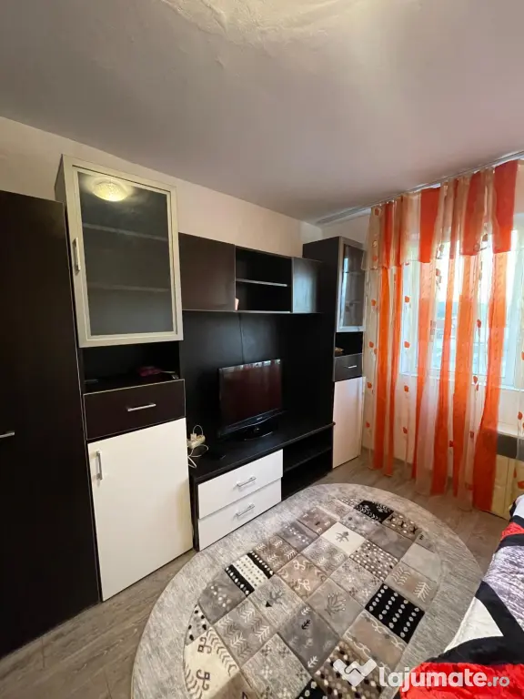 Inchiriez garsonira Targu Jiu
