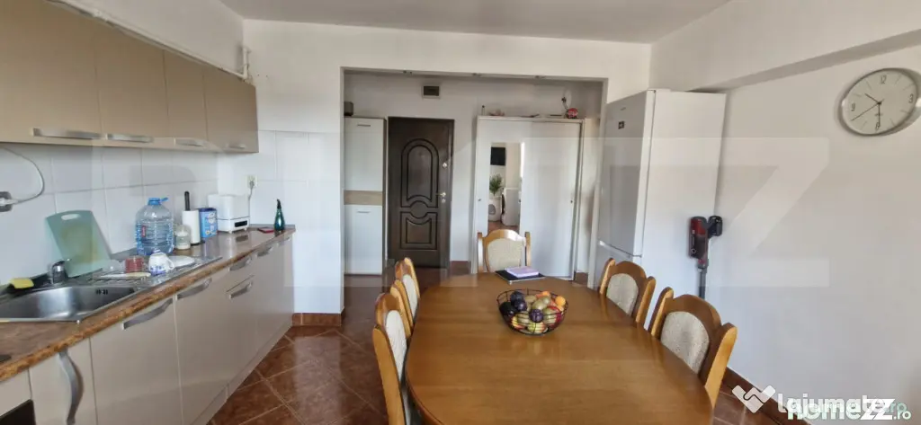 Apartament de vânzare, 72 mp, zona Micro 12 - Targoviste (Dambovita)