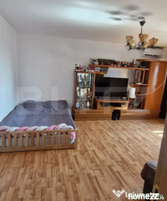 Apartament de vânzare, 72 mp, zona Micro 12 - Targoviste (Dambovita)