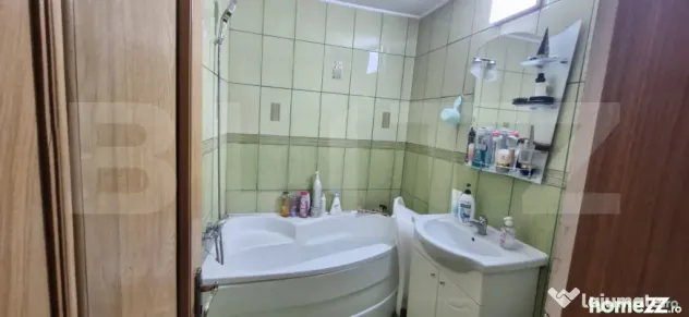 Apartament de vânzare, 72 mp, zona Micro 12 - Targoviste (Dambovita)