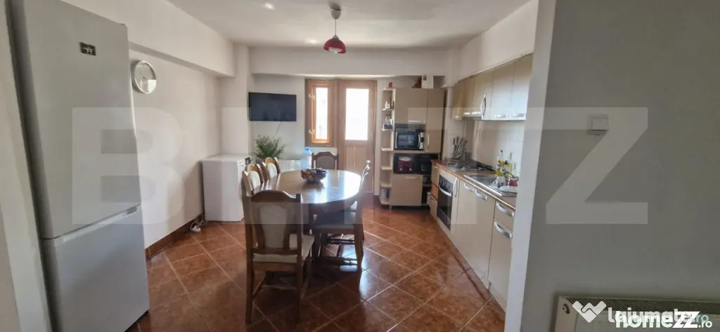 Apartament de vânzare, 72 mp, zona Micro 12 - Targoviste (Dambovita)
