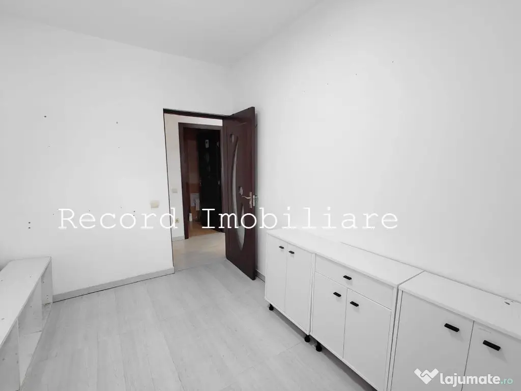 Spatiu comercial pretabil salon infrumusetare Floresti