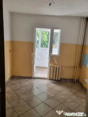3 camere Titan, parter, an 1978, 68 mp, boxă