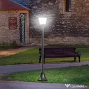 Outsunny Felinar LED Solar 160 cm – Design Negru pentru Gradina 