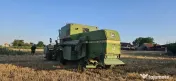 Combina John Deere 1065 