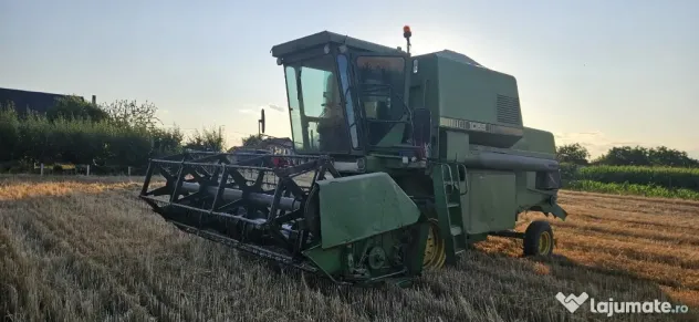 Combina John Deere 1065