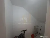 Apartament 2 camere semidecomandat Brasovul vechi 