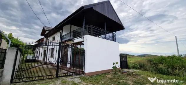 Casă de vânzare, 86 mp, zona Iancu Jianu - Olt
