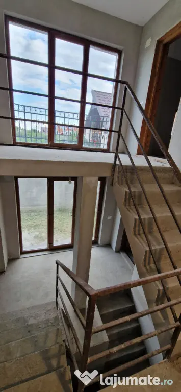 Casă de vânzare, 86 mp, zona Iancu Jianu - Olt
