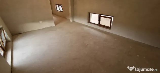Casă de vânzare, 86 mp, zona Iancu Jianu - Olt