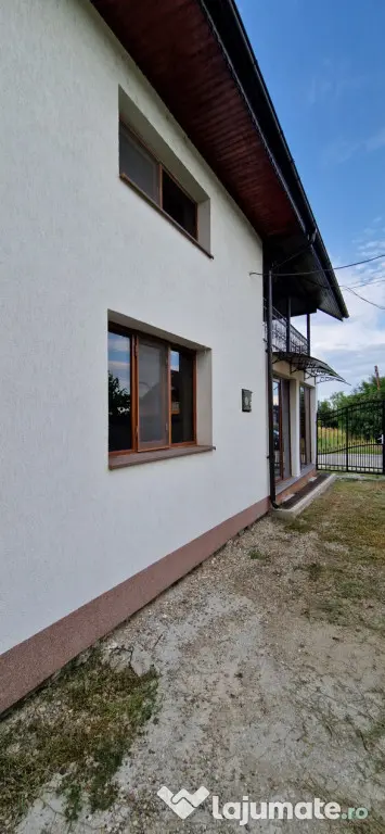 Casă de vânzare, 86 mp, zona Iancu Jianu - Olt