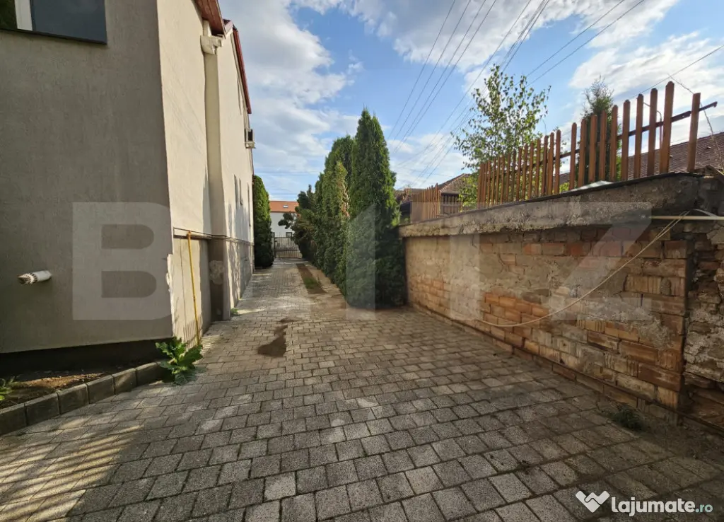 Casă de vânzare, 150 mp, teren de 870 mp, zona Piața - Se