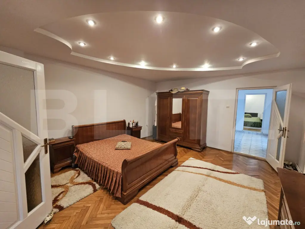 Casă de vânzare, 150 mp, teren de 870 mp, zona Piața - Se