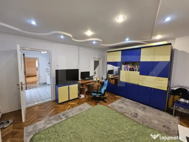 Casă de vânzare, 150 mp, teren de 870 mp, zona Piața - Se