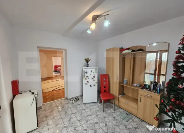 Casă de vânzare, 150 mp, teren de 870 mp, zona Piața - Se