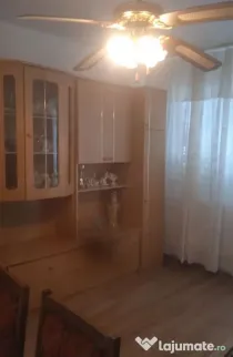 De inchiriat apartament cu 2 camere, Micro 20, 350 Euro