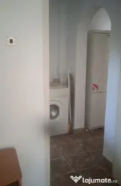 De inchiriat apartament cu 2 camere, Micro 20, 350 Euro 
