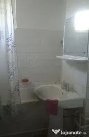 De inchiriat apartament cu 2 camere, Micro 20, 350 Euro 