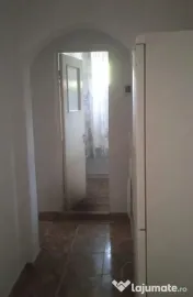 De inchiriat apartament cu 2 camere, Micro 20, 350 Euro 