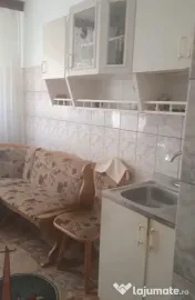 De inchiriat apartament cu 2 camere, Micro 20, 350 Euro 