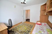 Apartament 3 camere decomandate zona Vasile Aaron 