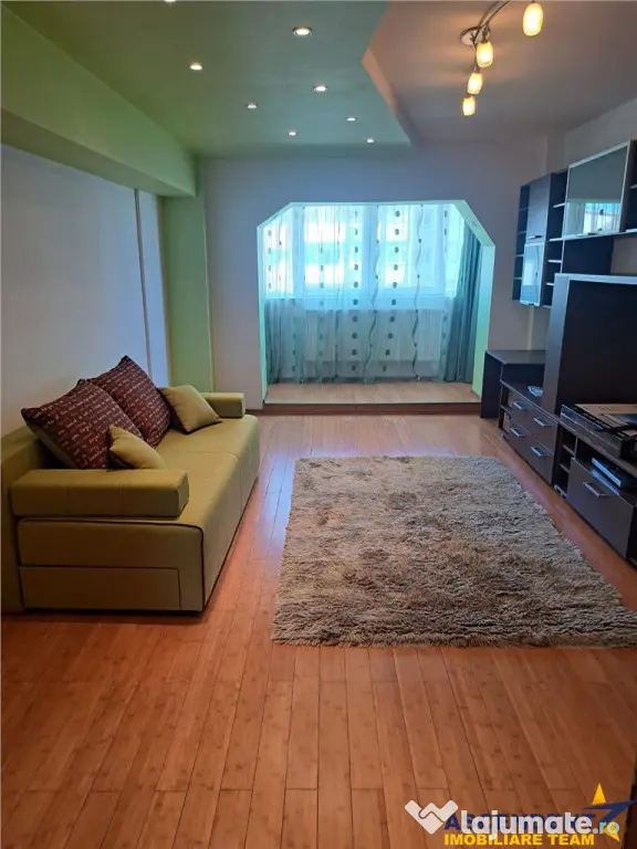 Apartament generos 3 camere de inchiriat, in zona apreciabil