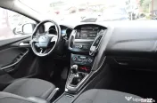 Ford Focus Titanium 1.0i -benzin 