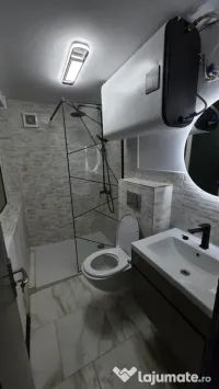 execut lucrări de construcții, renovări și amenajări interioare/exterioare